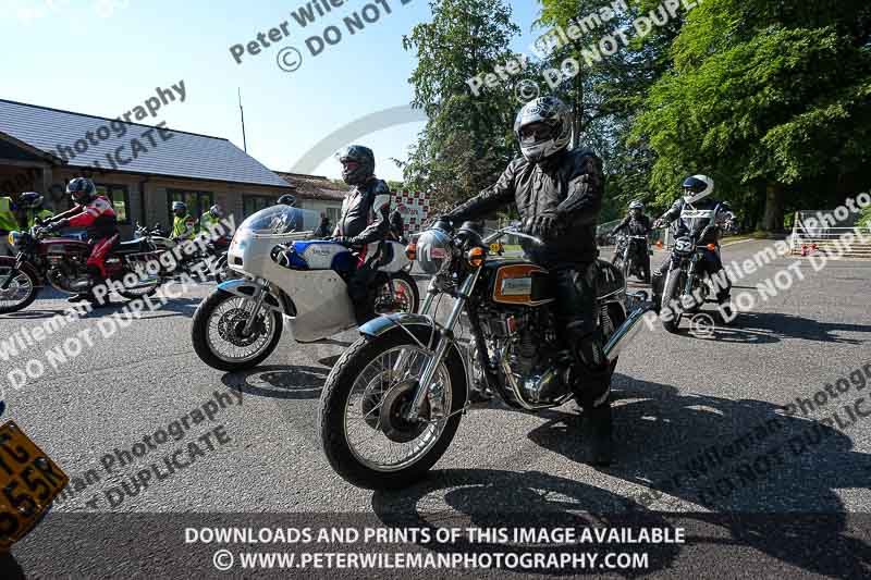 cadwell park;cadwell park photographs;cadwell trackday photographs;enduro digital images;event digital images;eventdigitalimages;peter wileman photography;racing digital images;trackday digital images;trackday photos